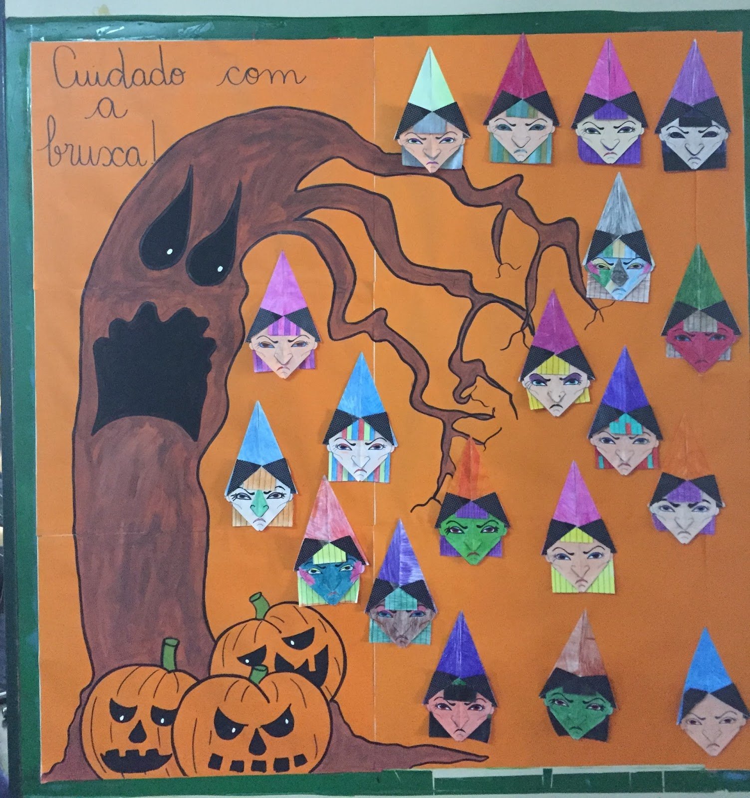 Mural do Halloween Bruxas